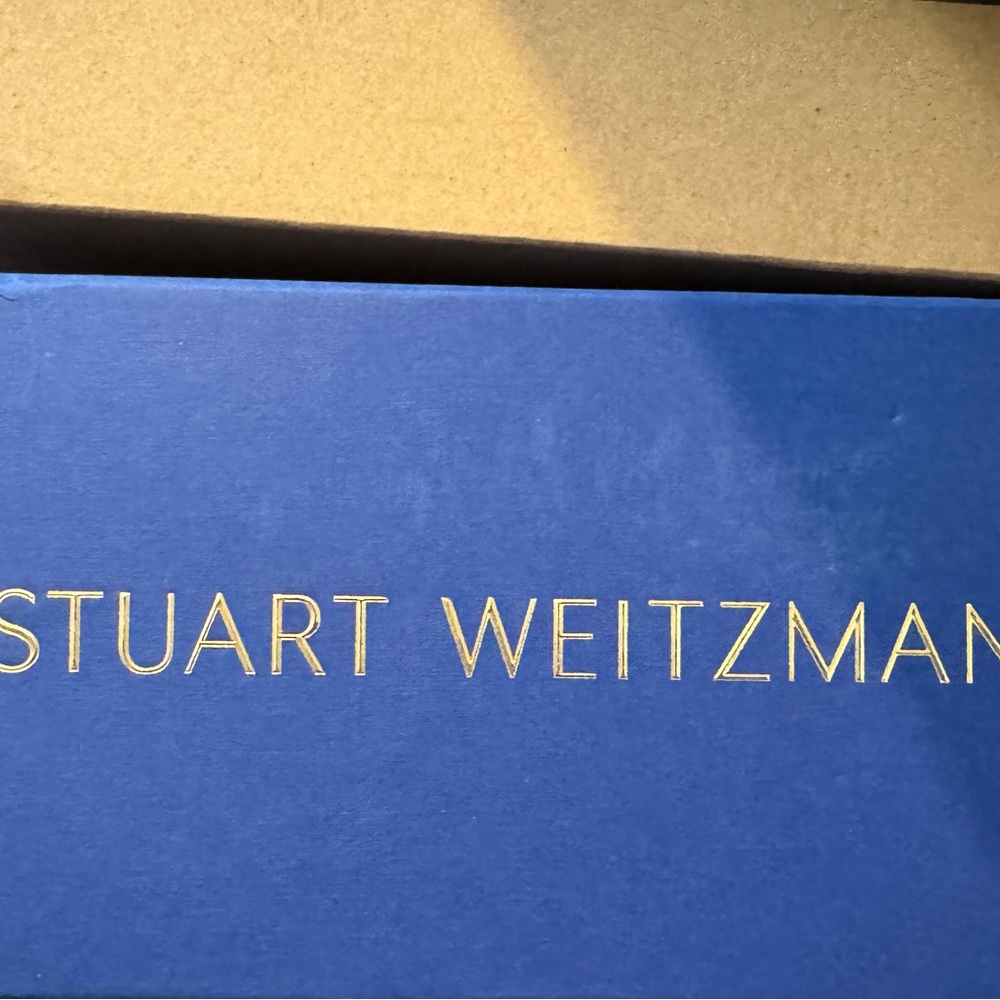 Stuart Weitzman - Picture 3 of 6